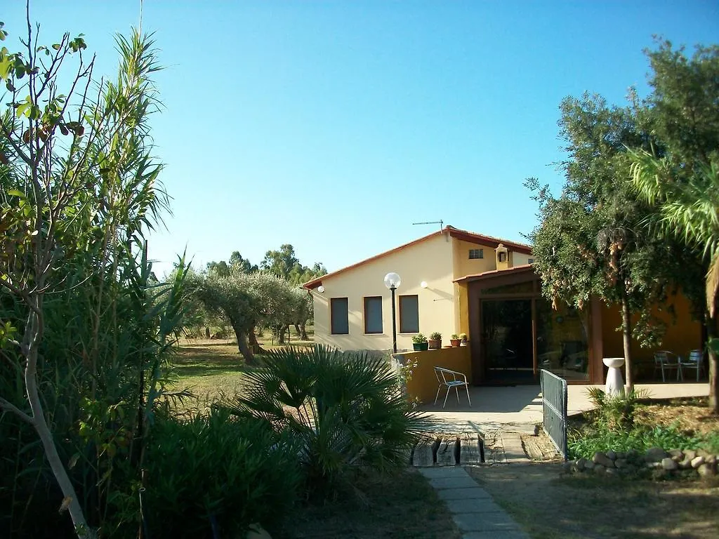 Su Leunaxiu Soleminis Farm stay